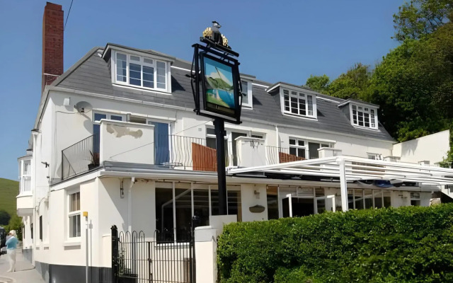 Lulworth Cove Inn