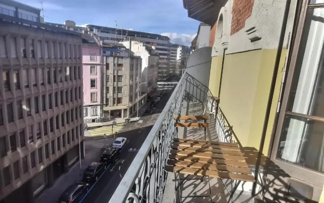 2 bedroom, close to center, Plainpalais-Carouge