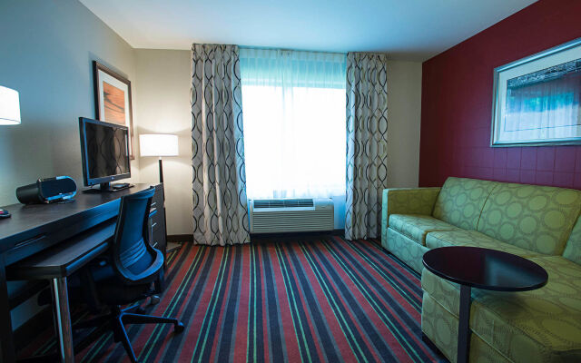 Fairfield Inn & Suites Moscow