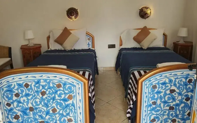Casa Familia