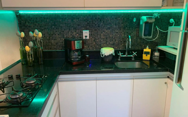 Maravilhoso apartamento 2 quartos vista mar no Ondina Apart