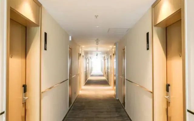 City Comfort Inn Chengdu Qingbaijiang Carrefour
