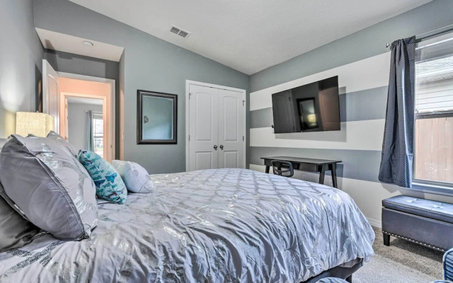 Spacious Navarre Retreat w/ Fenced-in Yard!