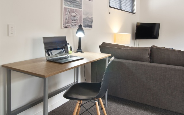 Hutcheson Street Villa – Guest Rooms – Christchurch