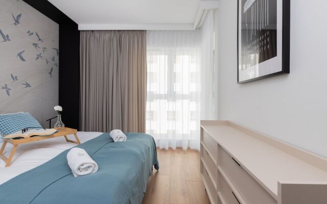 Powstańców Warszawskich Lux by Renters