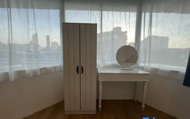 Roof Top 4Br Top Private Floor, China Town, Center