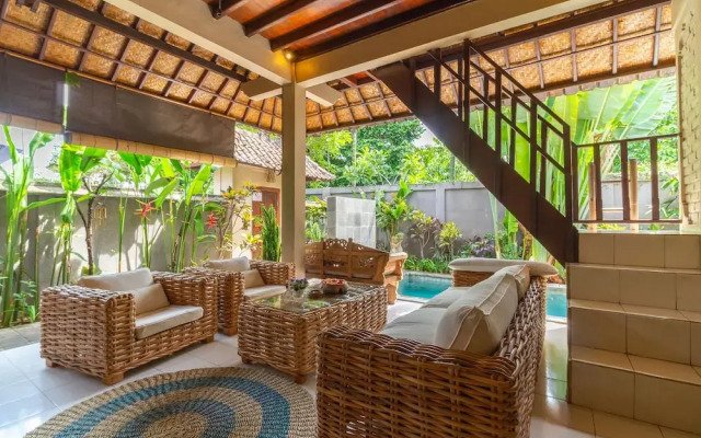 Enjoying Life Villa at Bintang