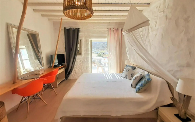 Sea Side Studios & Houses