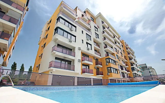 Apart holiday Sophia Mamaia