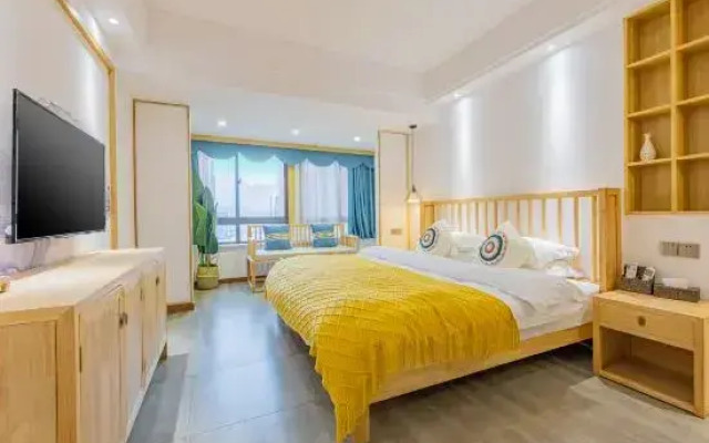 Yuejianglou Homestay (Zhangjiajie Dayong Ancient City Pedestrian Street Branch)