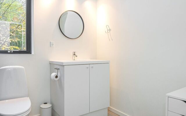 6 Person Holiday Home in Hovborg