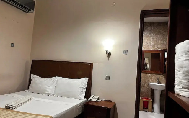 K27 Premier Backpackers