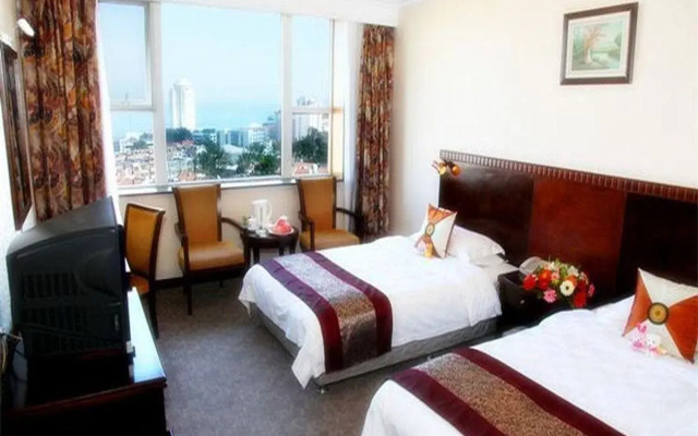 Yantai Shunhe Huaqiao Hotel