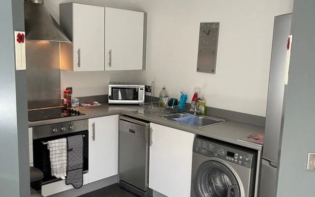 Remarkable 2-bed Apartment in Wolverhampton