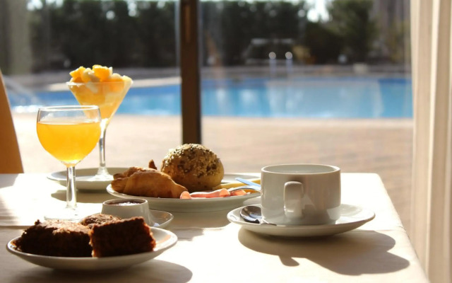 Hotel Meia Lua