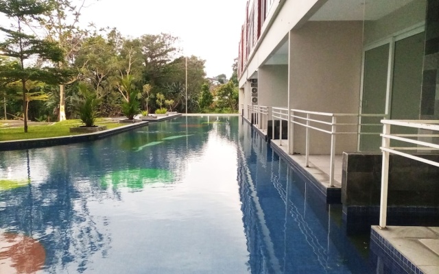 Homey And Comfort Stay Studio At Green Park Yogyakarta Apartment – Pool – Sleman