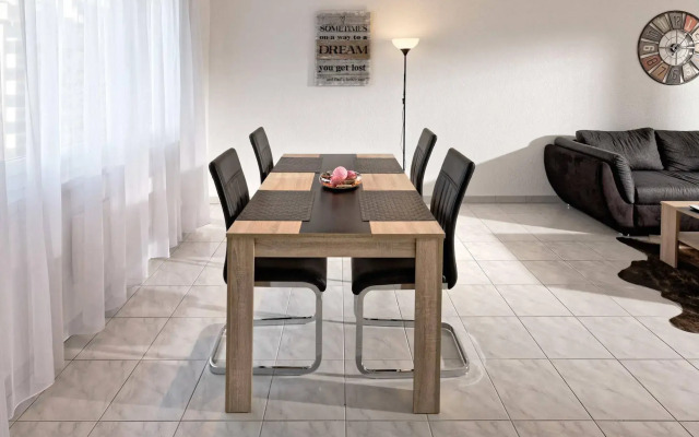 Max Aviation Villa & Apartments