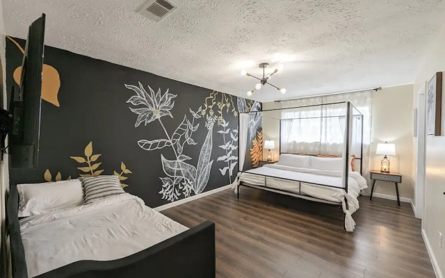 Vibrant Getaway Say Hello to the Best of Houston