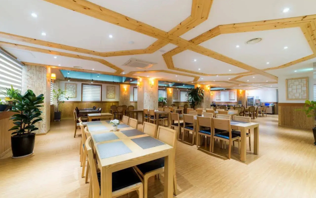 Reborn Suwon Silkroad Hotel