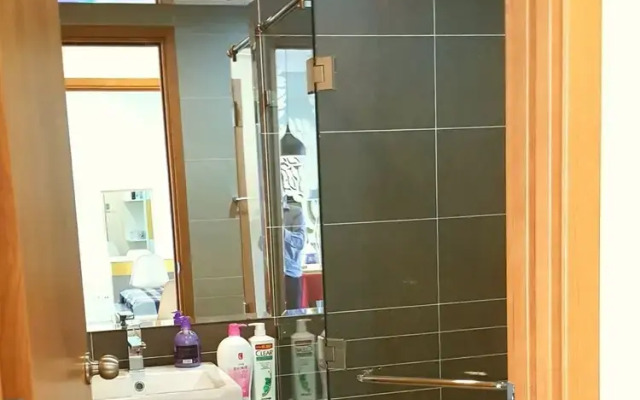 Sunrise City 2BR with Infinity SW Pool