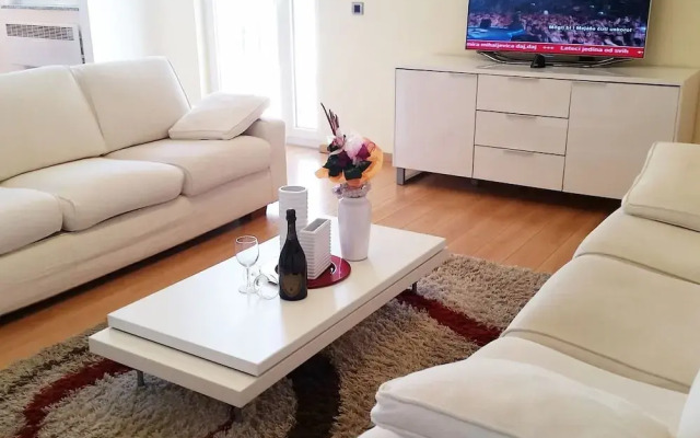 Light-filled Apartment in Kvarner With Terrace