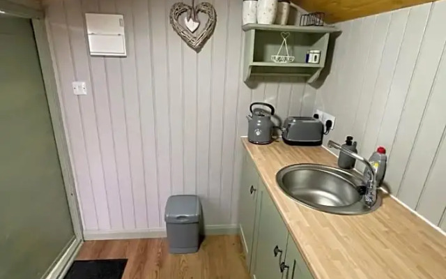 Oakley View Shepherds Huts with optional hot tub