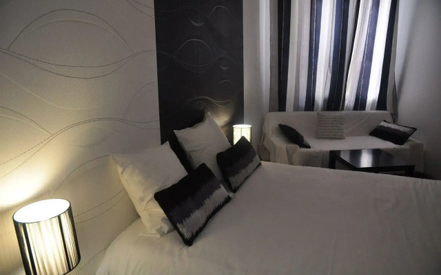 Hotel M