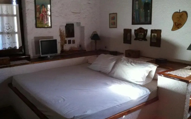 Aigina 3 Bedroom House by the Sea