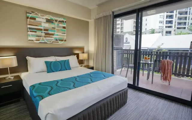 Central Brunswick Apartment Hotel