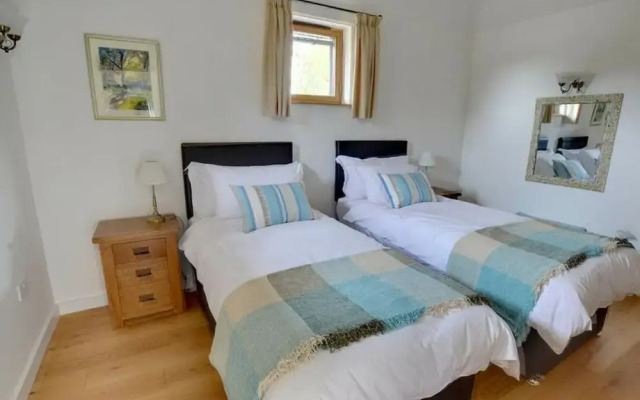 Charming Holiday Home in Faversham With Garden