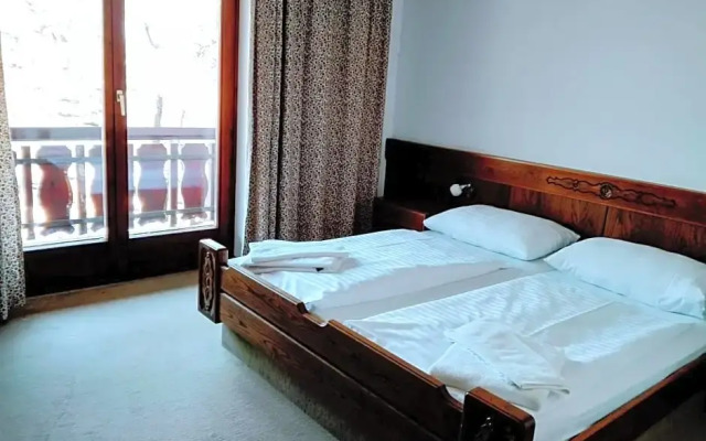 Mosers Pension