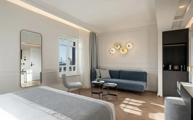 Riviera Suites