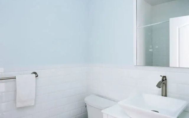 Giles Ave 6 Bedroom Gem