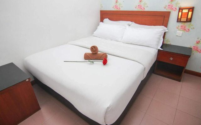 Rose Cottage Hotel Taman Daya