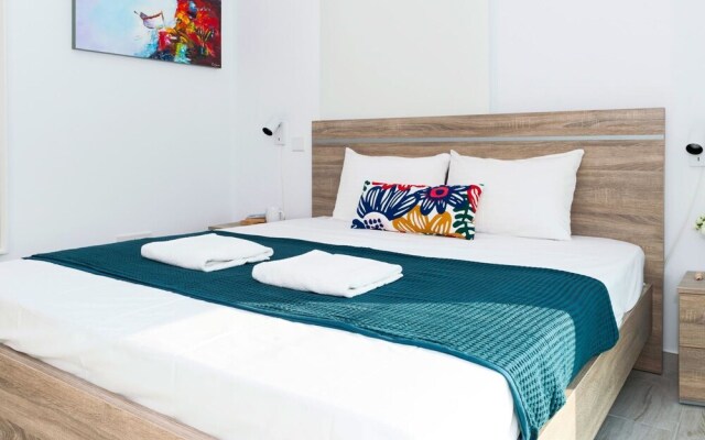 Carmen Paralimni in Paralimni