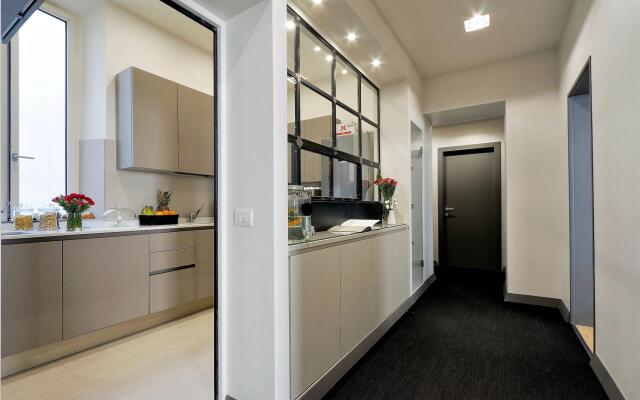 Roma Five Suites