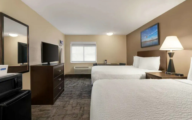 Travelodge by Wyndham Lake Havasu