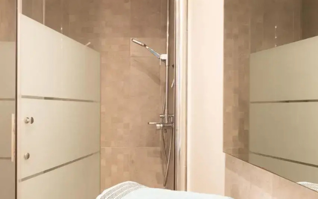 Idéal couple Jacuzzi et jolie cour intérieure