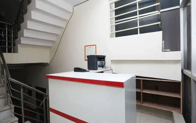 OYO 44000 The Nest - Knowledge Park