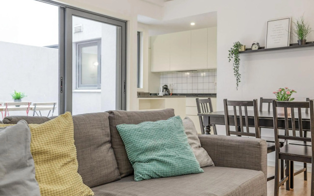 Travel and Live Apartments