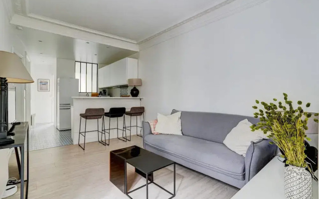 Secret Maillot Charming 1 Bed Apt in Paris