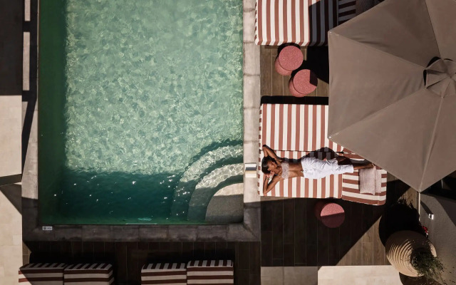 NAUMA PAROS | Design Boutique Hotel