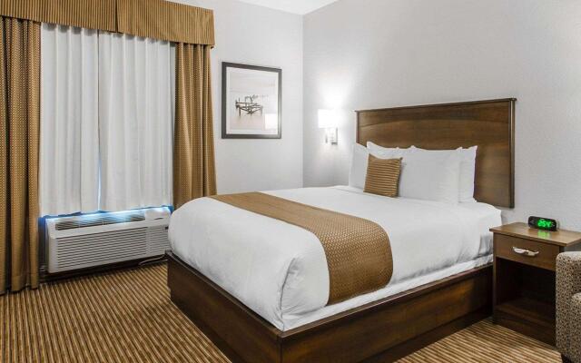 Suburban Extended Stay Hotel Estevan