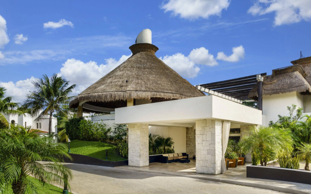 The Reef Playacar Beach Resort & Spa