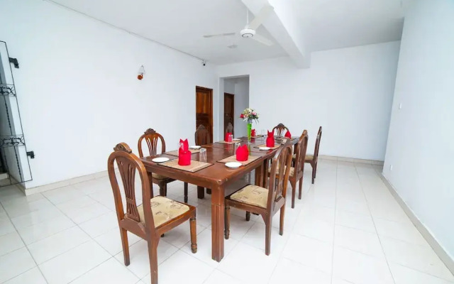 Oyo 559 Mapura Rest