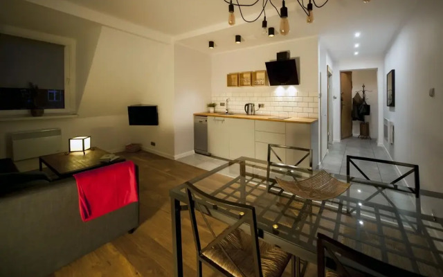 Very Berry Apartments