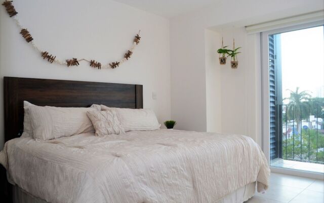 Condo Niza 266 by MDR