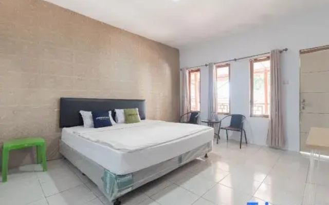 Urbanview Hotel d'Pineapple Villa Ciater by RedDoorz