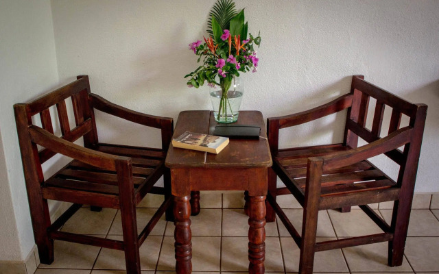 Suites & Hotel Punta Esmeralda