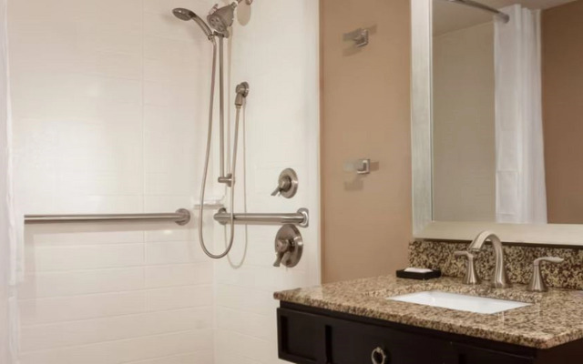 Delta Hotels by Marriott Orlando Lake Buena Vista